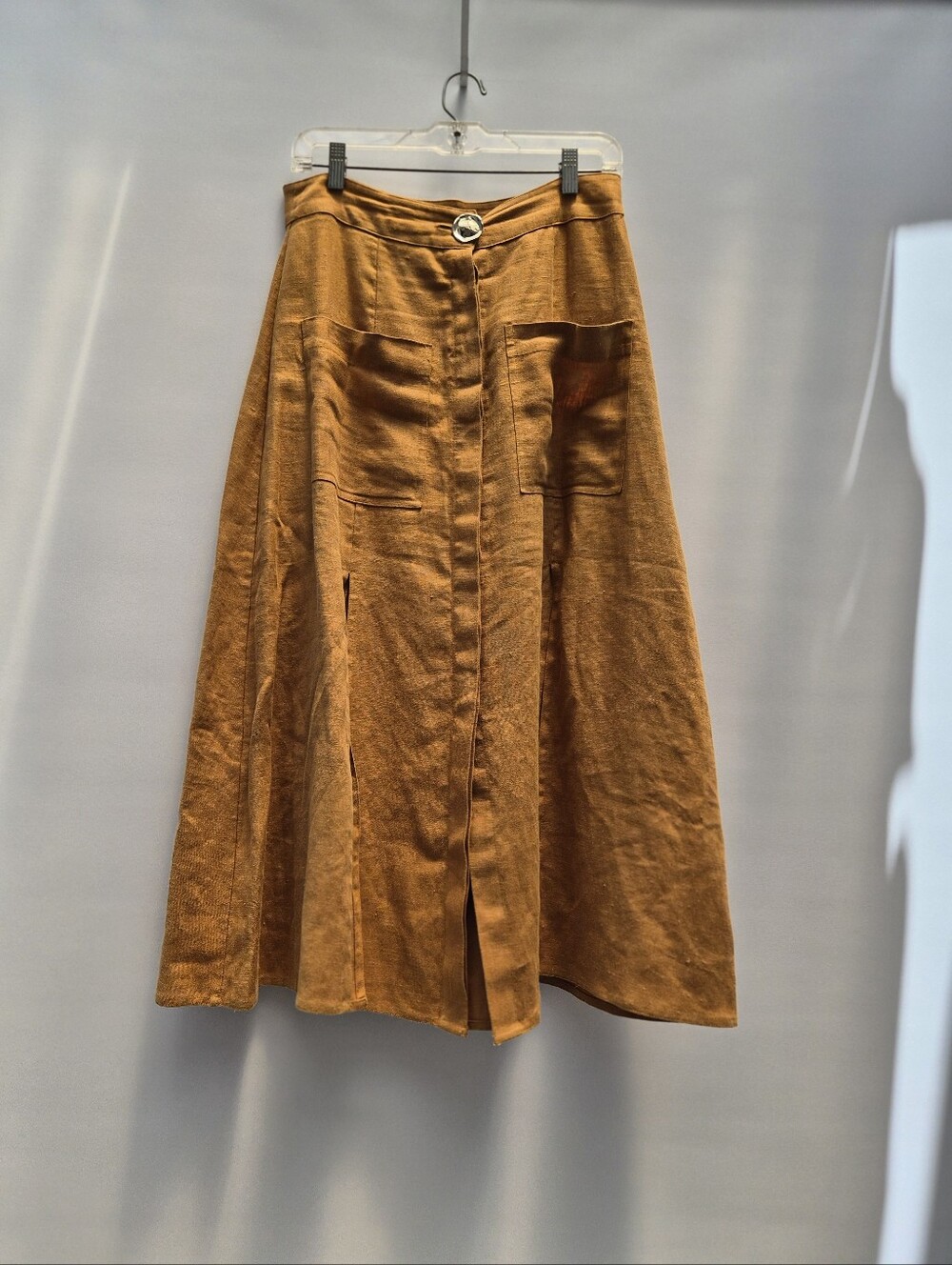 NICHOLAS Masala Linen Midi Skirt Size 8 Tan Button Front Bohemian Quiet Luxury